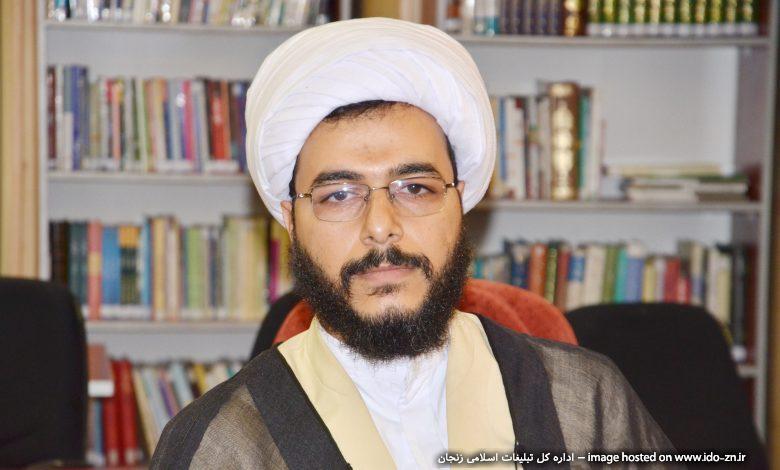 اخلاص از چشمه ایمان نشأت میگیرد