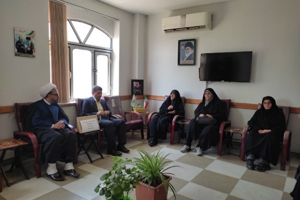 هیئت اندیشهورز بانوان قرآنی میتواند پیشگام ترویج مبانی قرآنی جامعه باشد