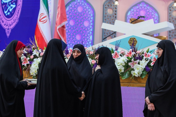 مراسم بزرگداشت دو بانوی معلم قرآنی ملایر برگزار میشود