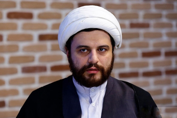بررسی دستاوردها و چالشهای انقلاب اسلامی با تأکید بر نقش زنان و رسانهها