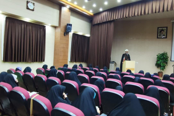 شبکهسازی بانوان استان فارس در راستای نهادینهسازی ارزشهای انقلاب اسلامی است