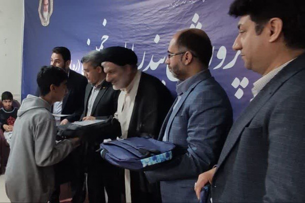 تجلیل از برترینهای مسابقات قرآن، عترت و نماز برگزار شد