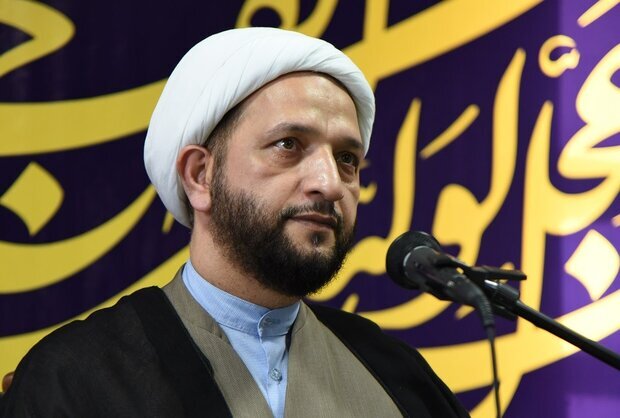 شخصیت بی بدیل امام علی (ع) برای همه نسلهای بشر یک الگوی جاودانه و تمام نشدنی است شخصیت بی بدیل امام علی (ع) برای همه نسلهای بشر یک الگوی جاودانه و تمام نشدنی است