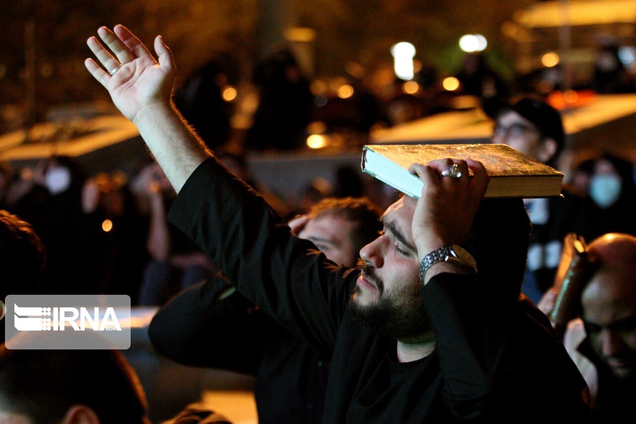 احیای شبهای قدر در ۱۰۰ نقطه ملایر برگزار شد احیای شبهای قدر در ۱۰۰ نقطه ملایر برگزار شد