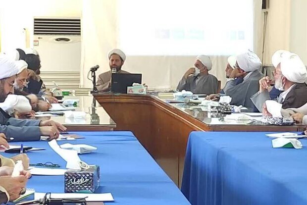 تعمیق باورهای دینی و رفع آسیب ها محور فعالیت امامان روستا است تعمیق باورهای دینی و رفع آسیب ها محور فعالیت امامان روستا است