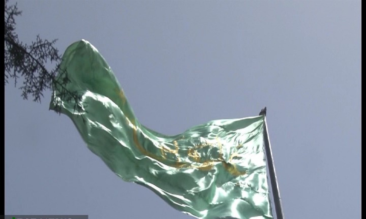 اهتزاز پرچم علی، ولی الله با سرود سلام فرمانده در همدان اهتزاز پرچم علی، ولی الله با سرود سلام فرمانده در همدان