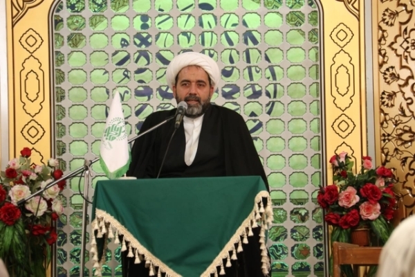 زیارت اهل بیت(ع) قلبها را با خود همراه میکند زیارت اهل بیت(ع) قلبها را با خود همراه میکند