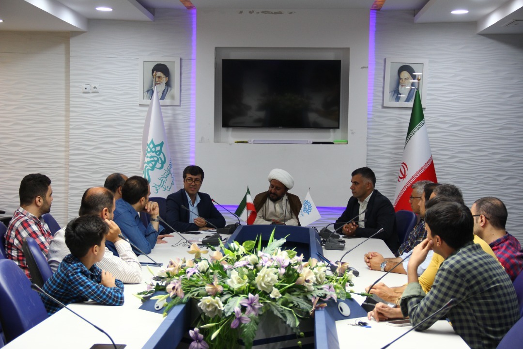 ضبط ترتیل خوانی قرآن کریم با حضور قاریان برجسته کردستانی آغاز شد ضبط ترتیل خوانی قرآن کریم با حضور قاریان برجسته کردستانی آغاز شد