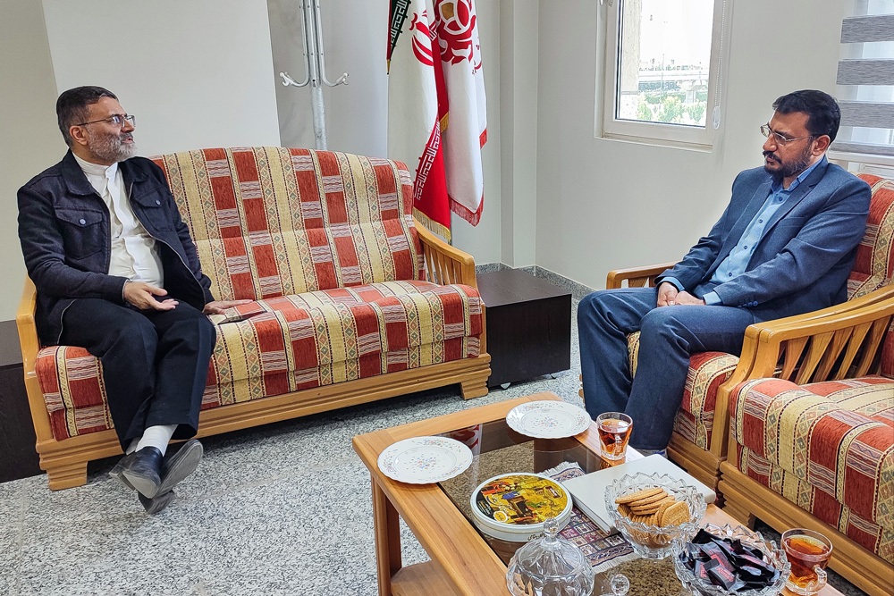 پیشنهاد رئیس حوزه هنری قم برای تشکیل شواری هنر انقلاب استان پیشنهاد رئیس حوزه هنری قم برای تشکیل شواری هنر انقلاب استان