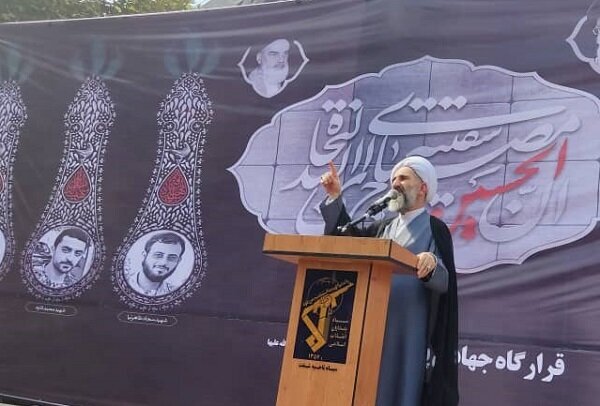 دشمن باورها و اعتقادات ملت ایران را نشانه گرفته است دشمن باورها و اعتقادات ملت ایران را نشانه گرفته است