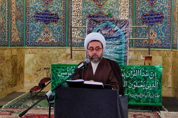 تلاش دشمن برای ایجاد خدشه در اصول و مبانی انقلاب تلاش دشمن برای ایجاد خدشه در اصول و مبانی انقلاب