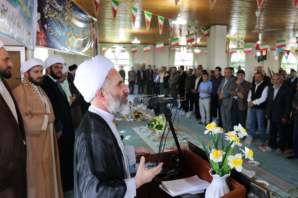 جوانان و نوجوانان طلایه داران تشکیل تمدن نوین اسلامی هستند جوانان و نوجوانان طلایه داران تشکیل تمدن نوین اسلامی هستند