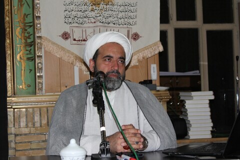 شبهه و شهوت دو سلاح دشمن برای ضربه به اسلام است شبهه و شهوت دو سلاح دشمن برای ضربه به اسلام است