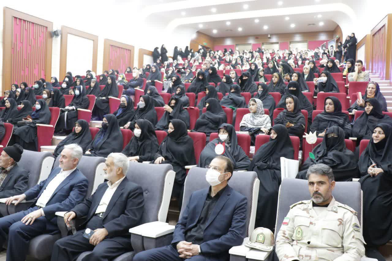 برگزاری همایش «رهروان فاطمی» بمناسبت هفته دفاع مقدس در اردبیل