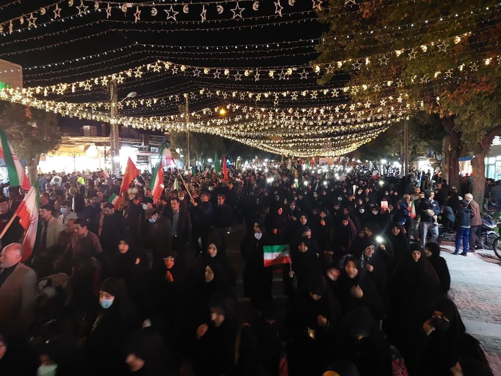 تجمع اعتراضی هیات مذهبی اراک در محکوم کردن حادثه تروریستی تکفیری حرم شاهچراغ (ع) تجمع اعتراضی هیات مذهبی اراک در محکوم کردن حادثه تروریستی تکفیری حرم شاهچراغ (ع)