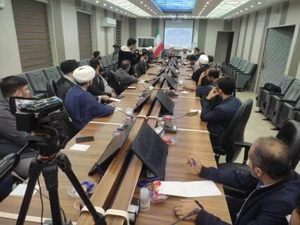 حجت الاسلام و المسلمین حریزاوی معاون امور استانی رسانه در نشست تولید کنندگان رسانع در جنگ روایت ها برگزار گردید حجت الاسلام و المسلمین حریزاوی معاون امور استانی رسانه در نشست تولید کنندگان رسانع در جنگ روایت ها برگزار گردید