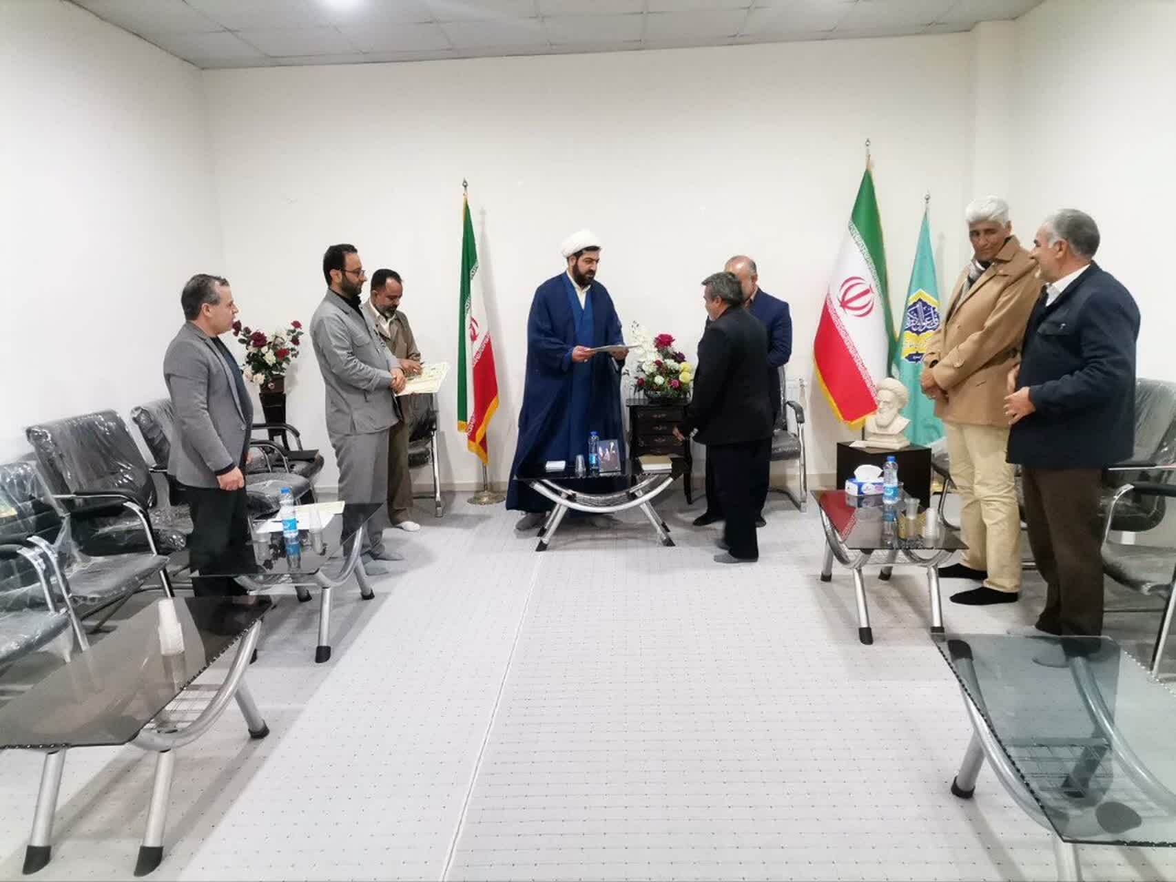 جلسه شورای هیئات مذهبی شهرستان بدره با امام جمعه جلسه شورای هیئات مذهبی شهرستان بدره با امام جمعه