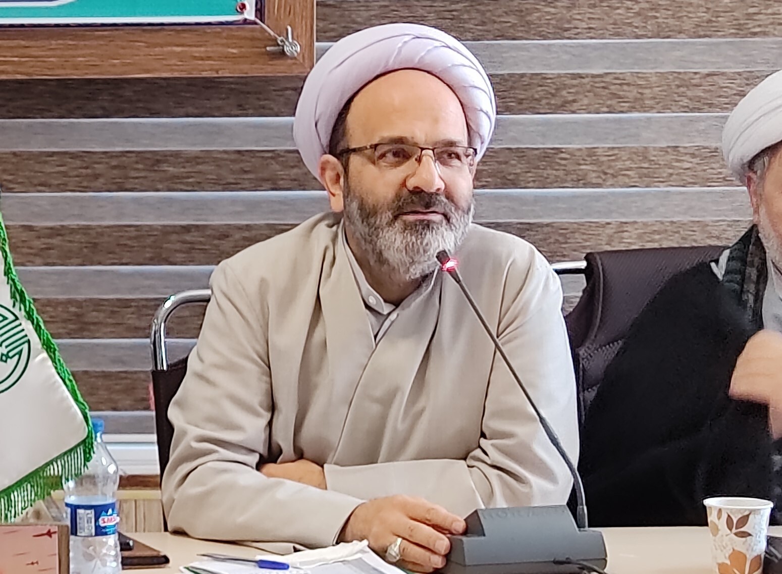 دین اسلام برای رستگاری بشر ظهور کرده است دین اسلام برای رستگاری بشر ظهور کرده است