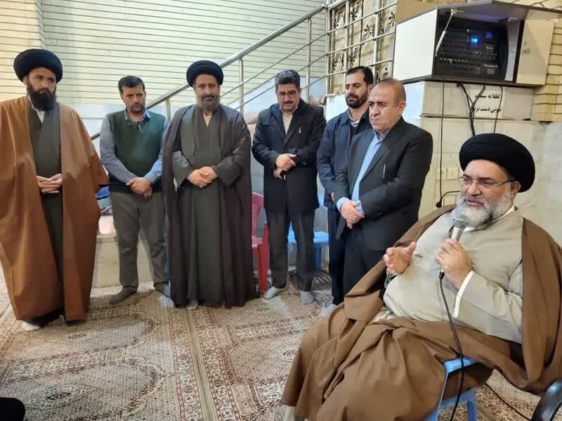 بازدید نماینده ولی فقیه در استان از مراسم اعتکاف مسجد امام علی(علیه السلام)یاسوج بازدید نماینده ولی فقیه در استان از مراسم اعتکاف مسجد امام علی(علیه السلام)یاسوج