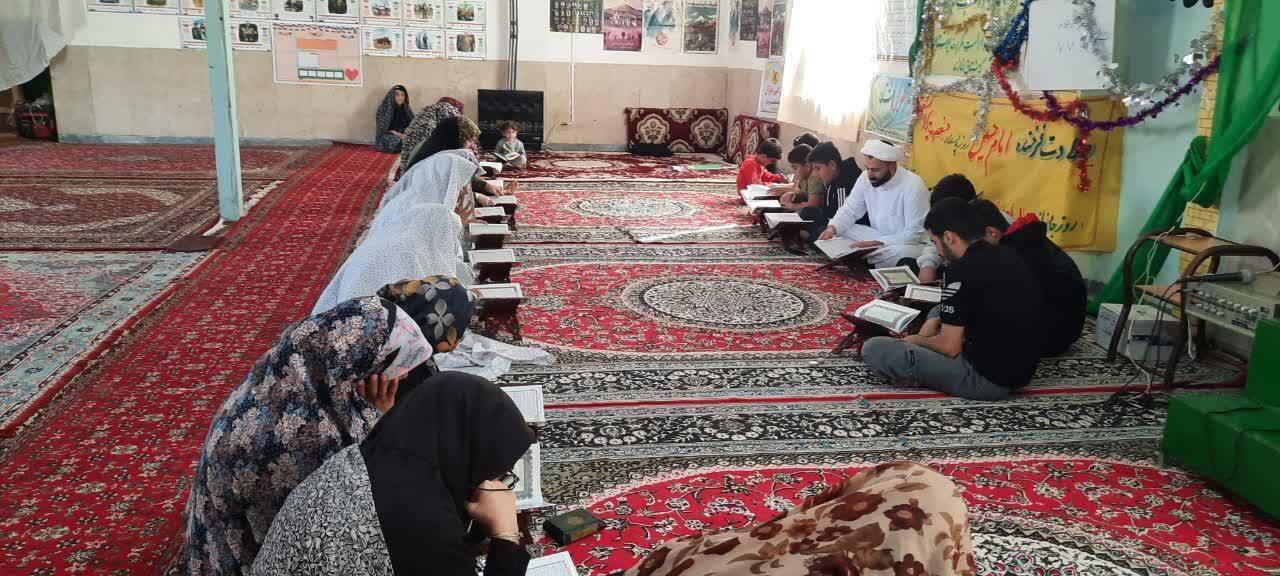 برگزاری محافل و جلسات قرآنی به مناسبت میلاد امام زمان(عج) برگزاری محافل و جلسات قرآنی به مناسبت میلاد امام زمان(عج)