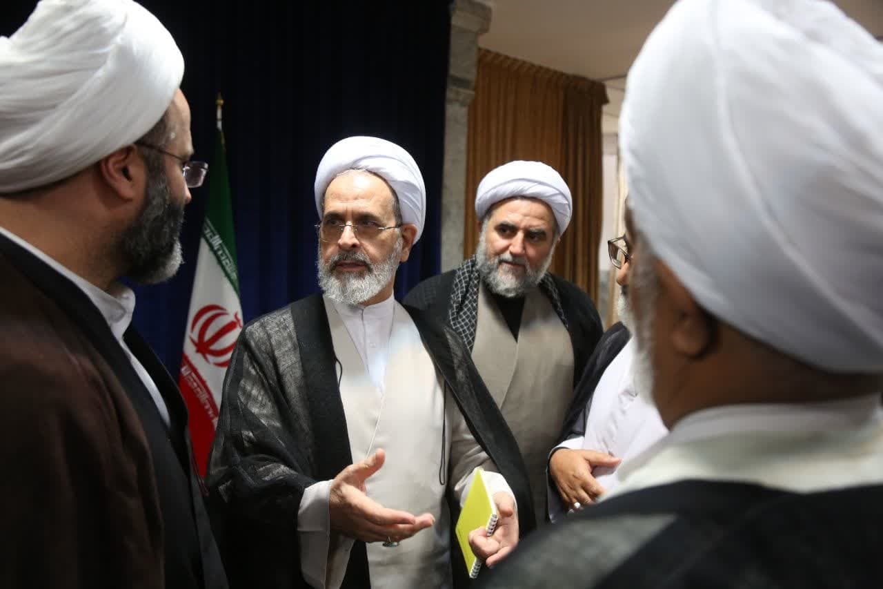 دیدار مدیران تبلیغات اسلامی قم با آیت‌الله اعرافی