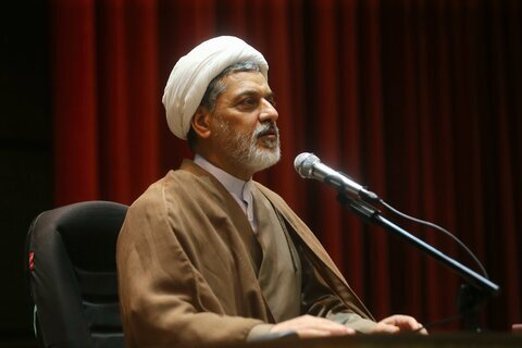 شجاعت از مهمترین صفات امام حسین(ع) و یاران حضرت بود شجاعت از مهمترین صفات امام حسین(ع) و یاران حضرت بود