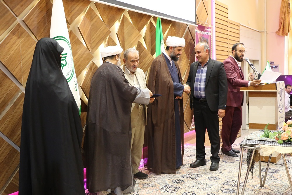 دو هیئت مذهبی آران و بیدگل، برگزیده «مهرواره هوای نو» دو هیئت مذهبی آران و بیدگل، برگزیده «مهرواره هوای نو»