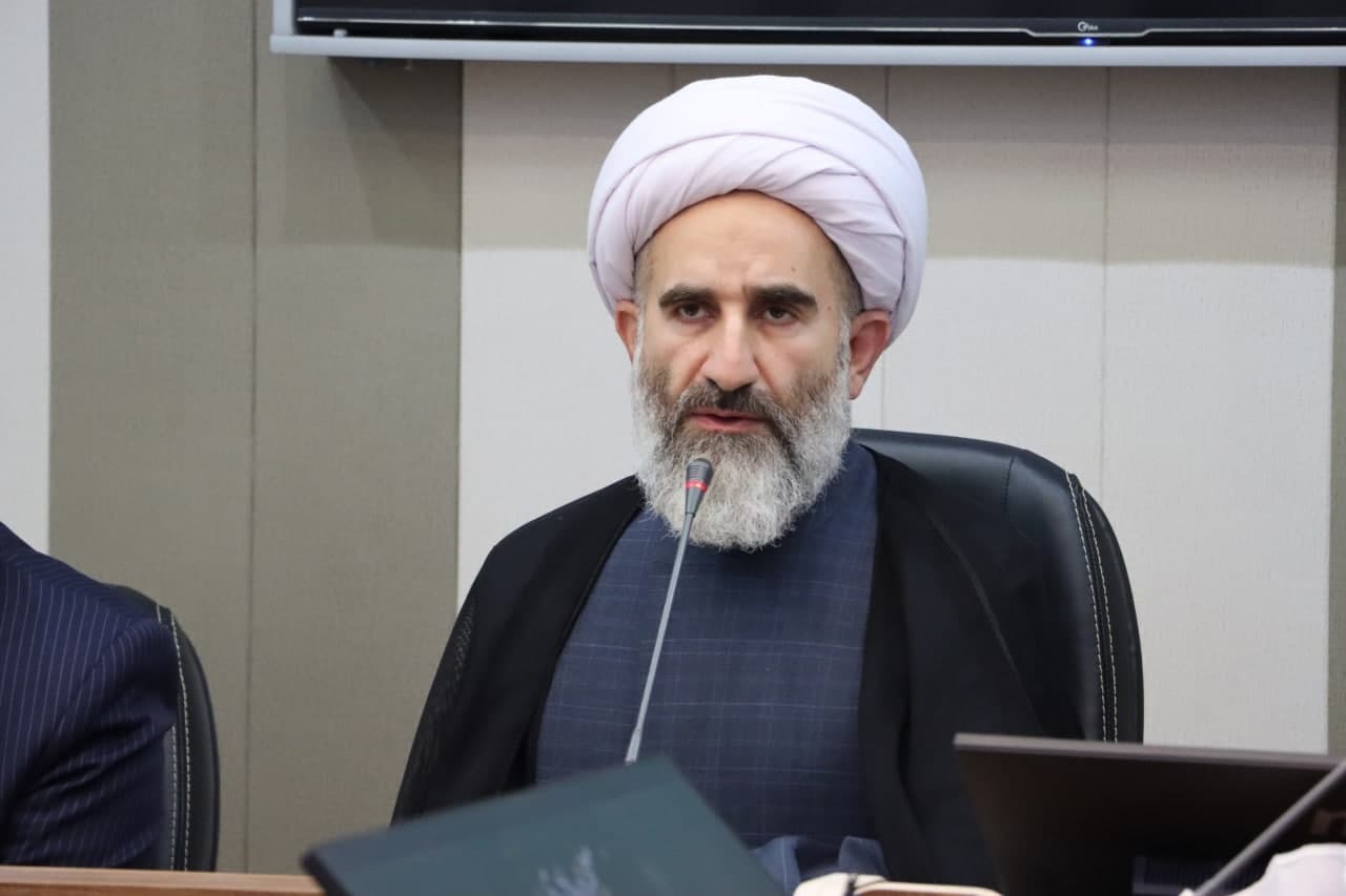 مؤمنین مراقب ترویج اسلام منهای روحانیت، مجالس مذهبی سکولار و تخریب چهرههای موثر دینی باشند مؤمنین مراقب ترویج اسلام منهای روحانیت، مجالس مذهبی سکولار و تخریب چهرههای موثر دینی باشند