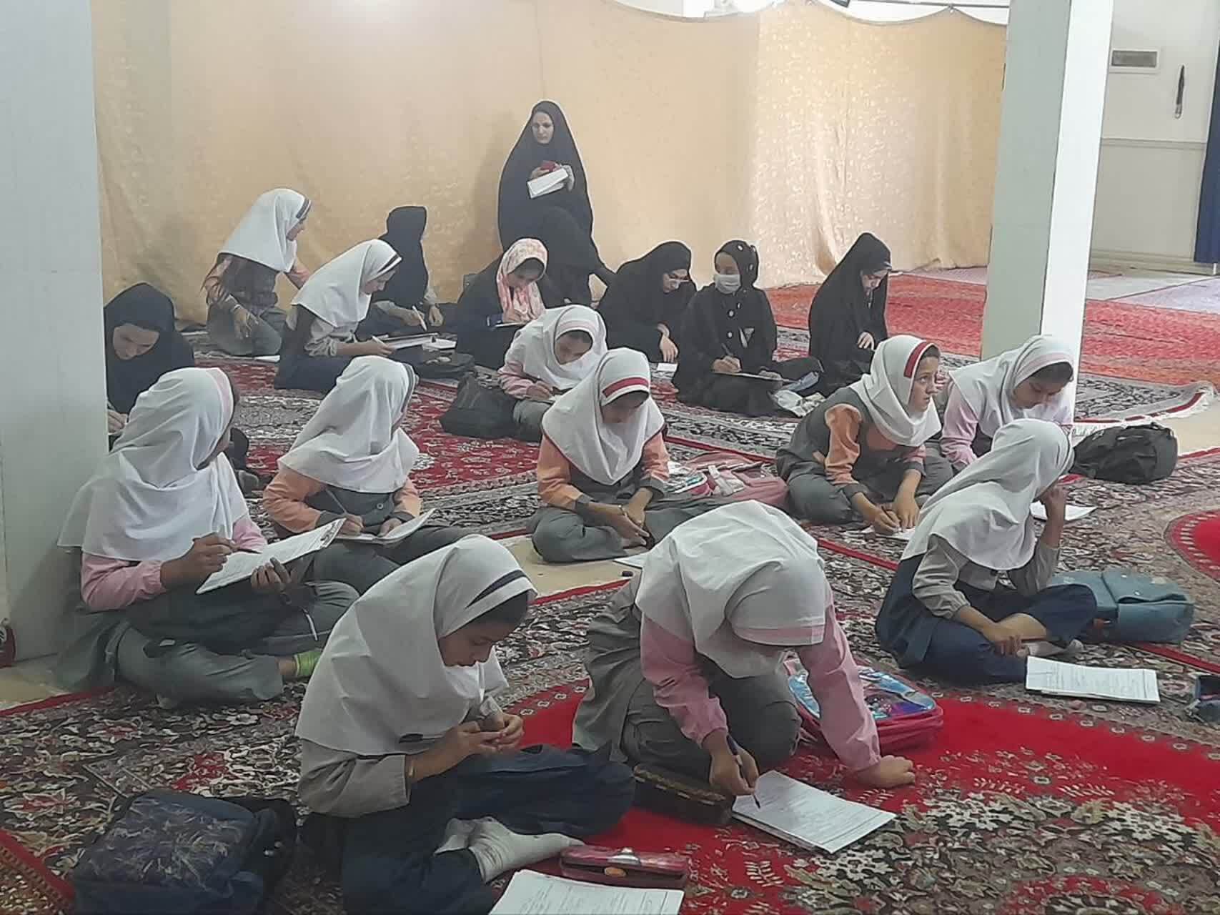 برگزاری آزمون پایانی طرح زندگی با آیهها در شهرستان بدره برگزاری آزمون پایانی طرح زندگی با آیهها در شهرستان بدره