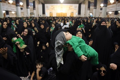 مراسم باشکوه شیرخوارگان حسینی در قم