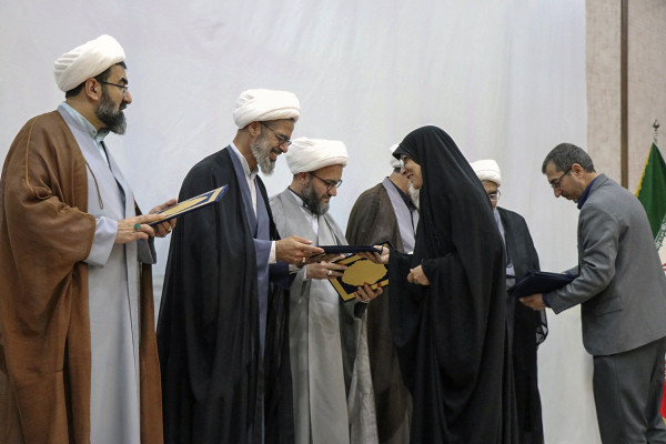 آیین اختتامیه گام اول نهضت زندگی با آیه‌ها