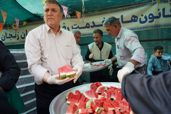 راهپیمایی کیلومتری غدیر با شعار «ایران؛ ذوالفقار علی» برگزار شد