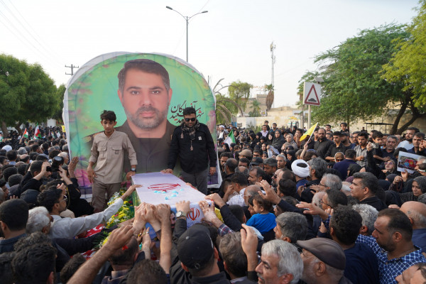 تشییع پیکر مطهر شهید «سعید آذربادگان» در بندرعباس