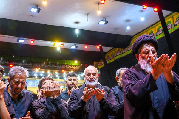 آیین عزاداری ظهر عاشورا در اهواز برگزار شد