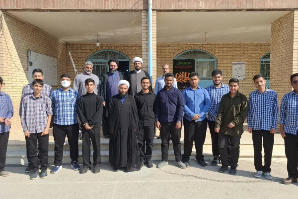 بازدید مدیر بنیاد ملی نوجوان خوزستان از مدارس صدرا شهرستان آبادان