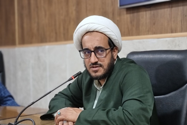 نام حضرت زهرا (س) به تنهایی، روشنگری میکند