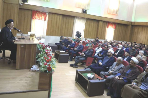 همایش مسئولین هیئتهای مذهبی و مداحان شهرستان بیرجند  برگزار شد