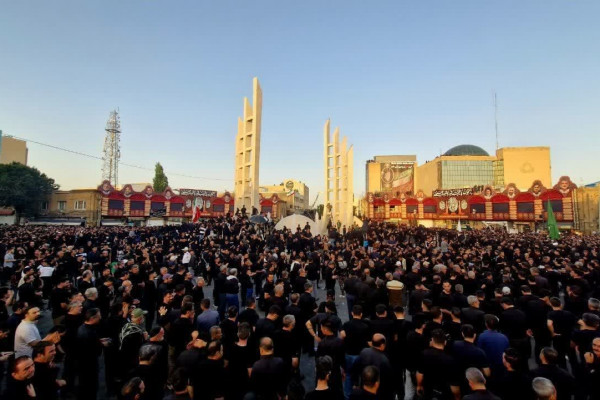 بزرگترین اجتماع شیعیان جهان در یوم العباس زنجان