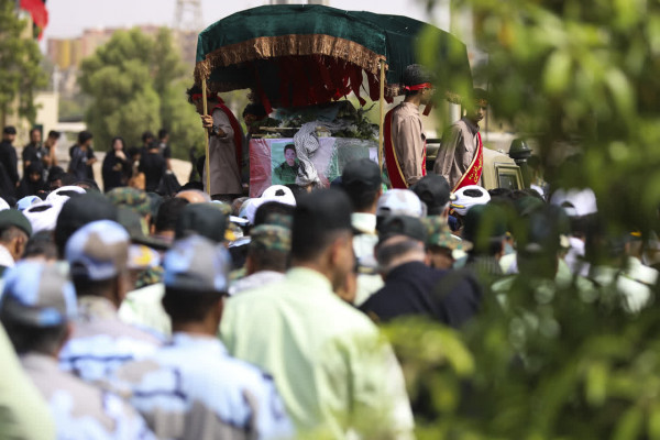 تشییع وتدفین پیکر شهید مدافع امنیت «عباس بیرقی فرد» در بندرعباس