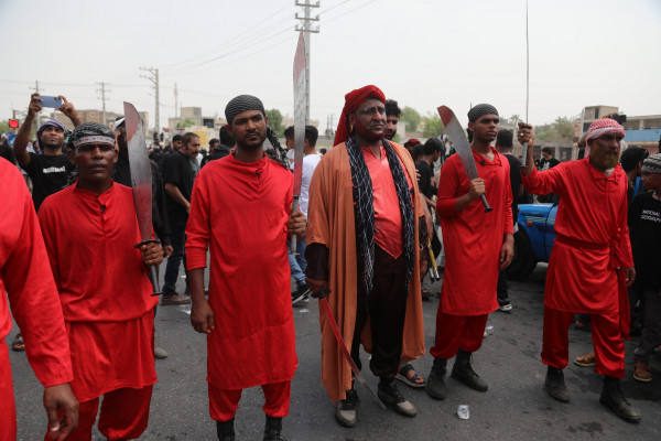 «شیر و کُتل» رسم ۴۰۰ ساله مینابی‌ها در روز عاشورا