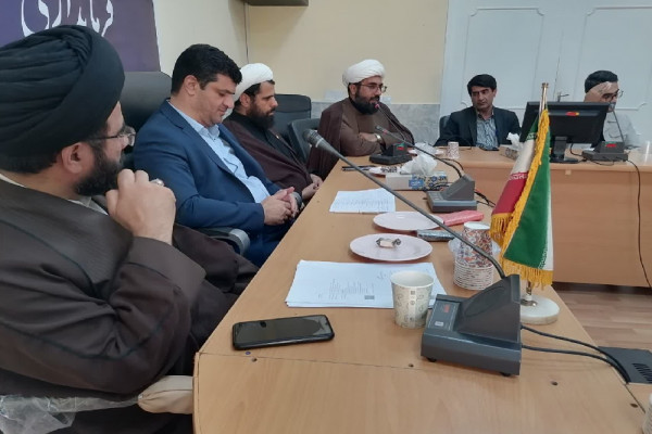 نشست شورای هماهنگی فعالیت‌های قرآنی فلارد