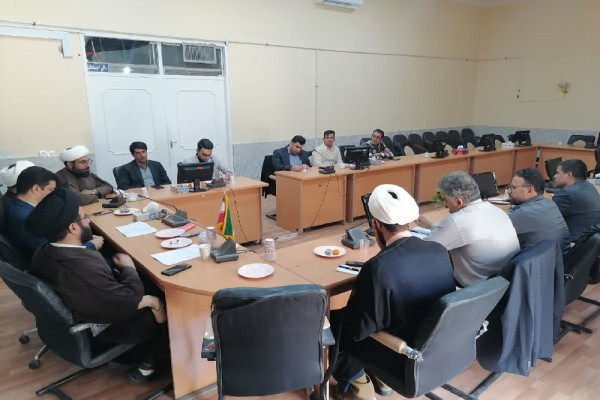 نشست شورای هماهنگی فعالیت‌های قرآنی فلارد