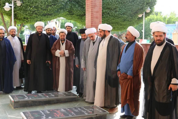 تجدید میثاق معاونین فرهنگی سازمان تبلیغات استان‌های تلفیقی با شهدا در سنندج