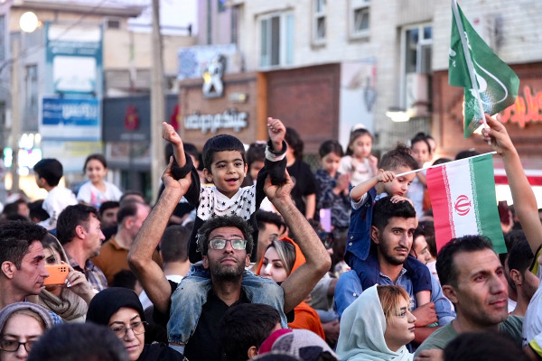 阿赫迈德教民在萨南达季的盛大聚会