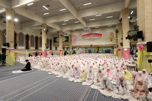 "חגיגת המלאכיות" בנוכחות המנהיג העליון