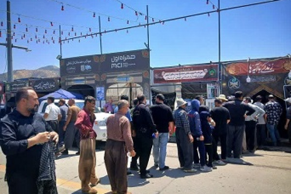 بازدید مدیرکل و مسئولان سازمان تبلیغات از موکب‌های مرز باشماق