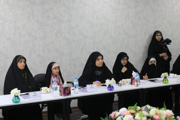 سومین نشست نقدانه برگزار شد