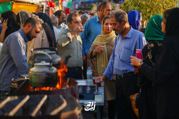 امت احمد(ص) در سنندج؛ وحدت و نشاط مردمی در سایه نام رسول خدا