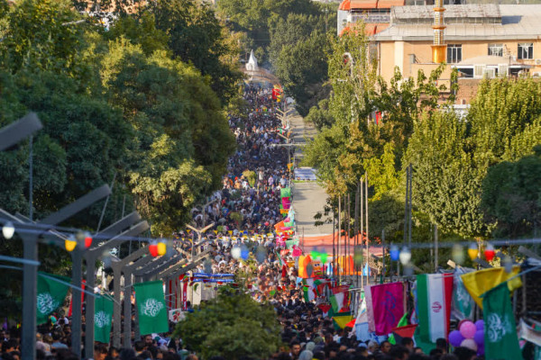 امت احمد(ص) در سنندج؛ وحدت و نشاط مردمی در سایه نام رسول خدا