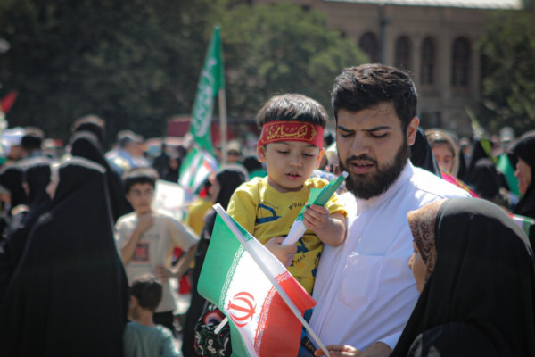 شادپیمایی بزرگ خانوادگی امت احمد(ص) در دیار الوند